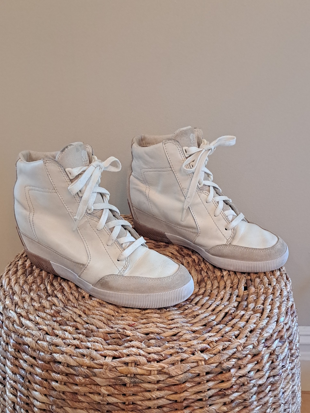 Sorel Womens Out N About Wedge Sea White Wedge High-Top Gum Shoe Sneakers 9